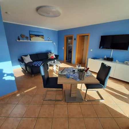 Ferienwohnungen Ueckeritz Mit Pkw Stellplatz Bei Familie Habben-Hollander Extérieur photo
