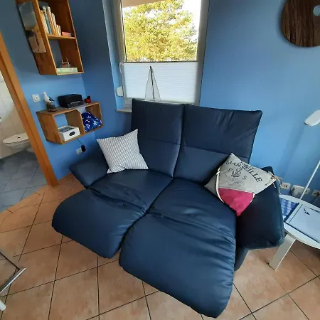 Ferienwohnungen Ueckeritz Mit Pkw Stellplatz Bei Familie Habben-Hollander Extérieur photo
