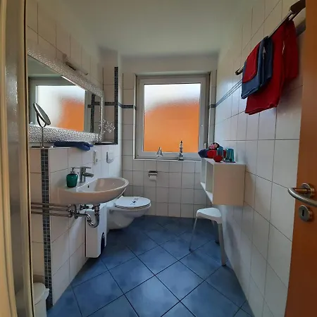 Ferienwohnungen Ueckeritz Mit Pkw Stellplatz Bei Familie Habben-Hollander Extérieur photo