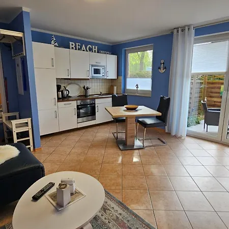 Ferienwohnungen Ueckeritz Mit Pkw Stellplatz Bei Familie Habben-Hollander Extérieur photo