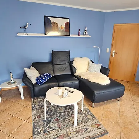Ferienwohnungen Ueckeritz Mit Pkw Stellplatz Bei Familie Habben-Hollander Extérieur photo