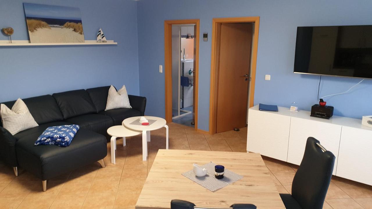 Mit Pkw Stellplatz Bei Familie Habben-hollander Apartament