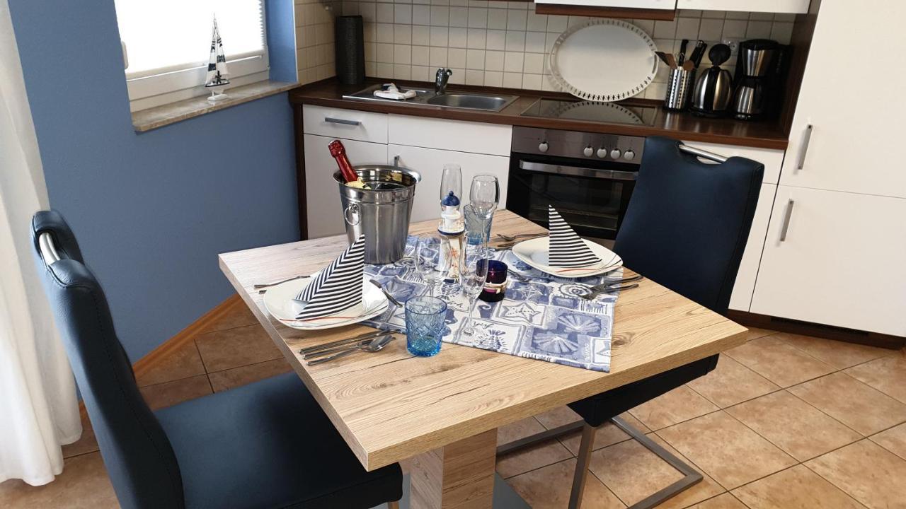 Appartement Mit Pkw Stellplatz Bei Familie Habben-hollander *